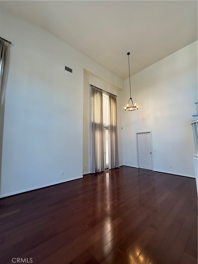 MLS #OC25275384 image #11