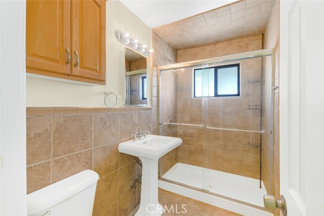 Detail Gallery Image 12 of 15 For 303 W Avenue J9, Lancaster,  CA 93534 - 3 Beds | 1 Baths