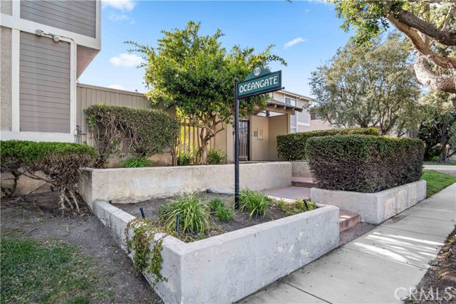 515 Meyer Lane, Redondo Beach, California 90278, 2 Bedrooms Bedrooms, ,1 BathroomBathrooms,Residential,Sold,Meyer,SB23074629