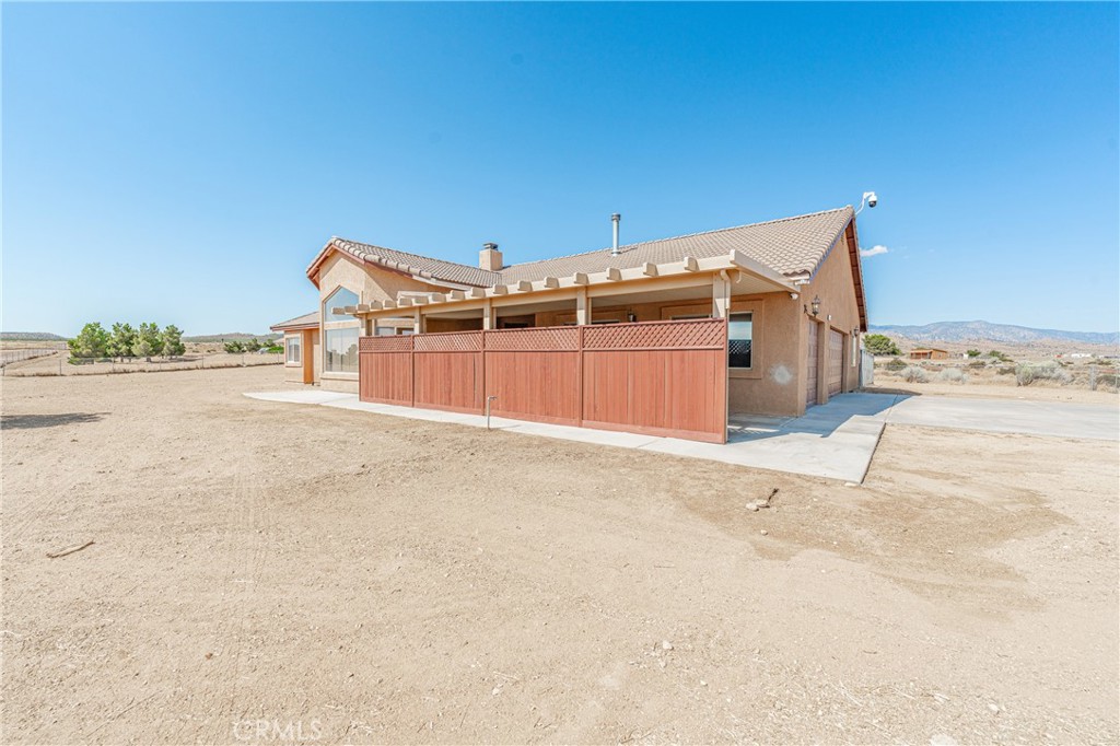 6929 Rattlesnake Road