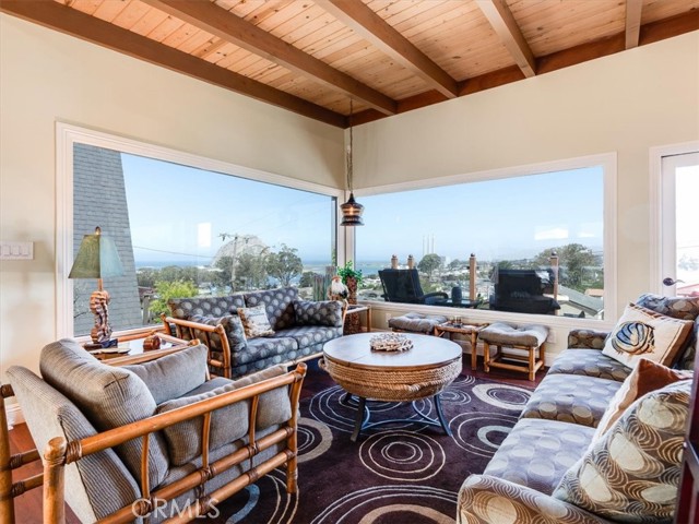 Detail Gallery Image 4 of 75 For 430 Olive St, Morro Bay,  CA 93442 - 3 Beds | 4 Baths