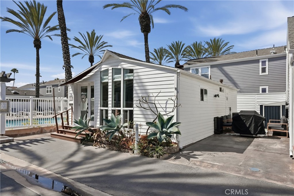 MLS #NP26164704 image #2