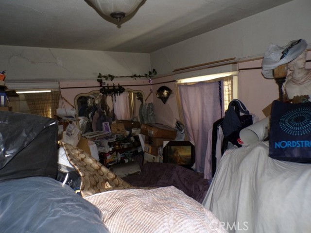 515 S Coronado Street, Los Angeles CA: https://media.crmls.org/medias/5a31f633-94ac-46a0-927c-e0558223c181.jpg