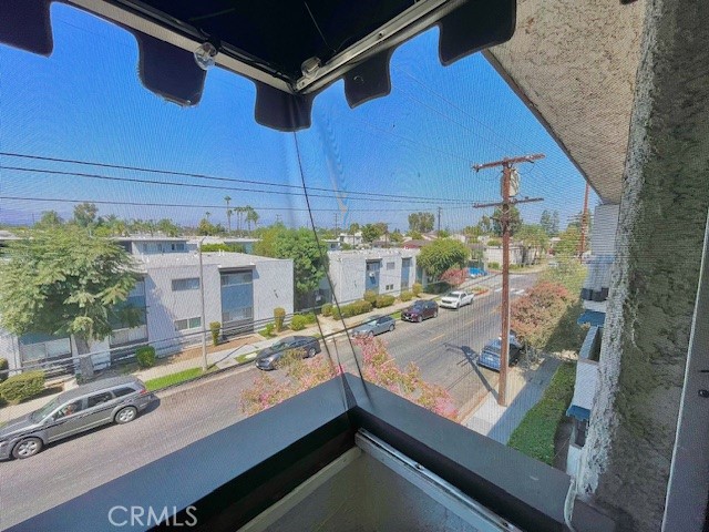 https://media.crmls.org/medias/5a327551-4dc5-4011-be87-3a974bcc86d4.jpg?preset=X-Large