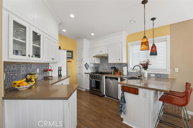 Wonderfully appointed  kitchen