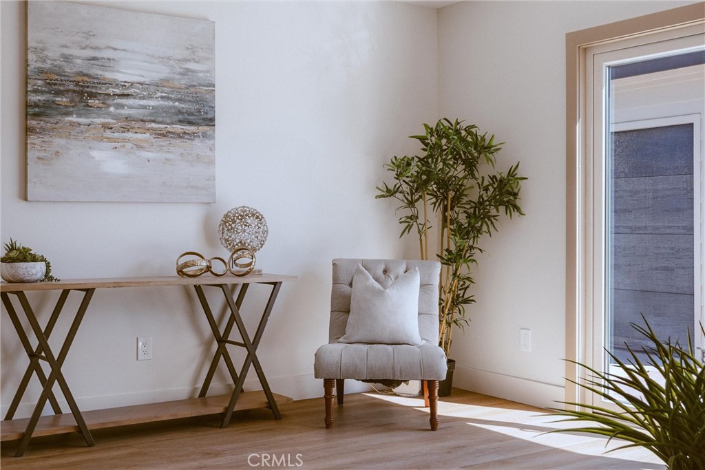 https://media.crmls.org/medias/5a33900a-6781-48f1-b7b0-c7034716b8ea.jpg?preset=X-Large