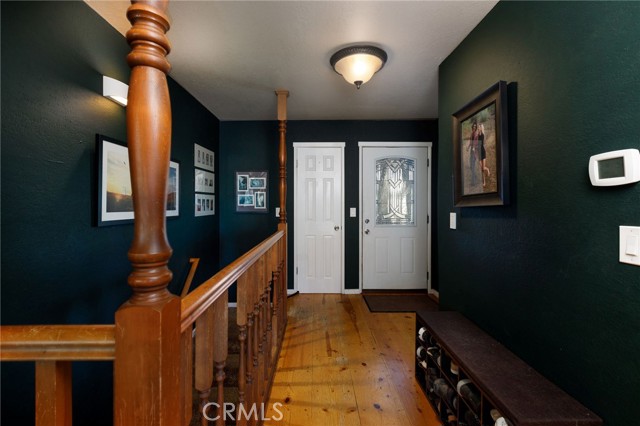 Detail Gallery Image 14 of 46 For 453 Davos, Crestline,  CA 92325 - 5 Beds | 2/1 Baths