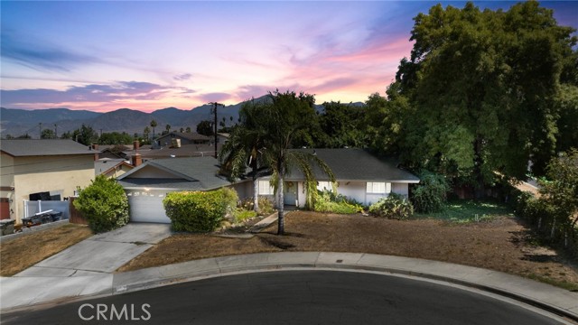 Detail Gallery Image 1 of 1 For 10 Falcon Ln, Redlands,  CA 92374 - 4 Beds | 2 Baths