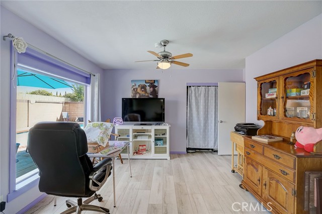 Detail Gallery Image 17 of 46 For 225 Louise Dr, Placentia,  CA 92870 - 4 Beds | 2 Baths