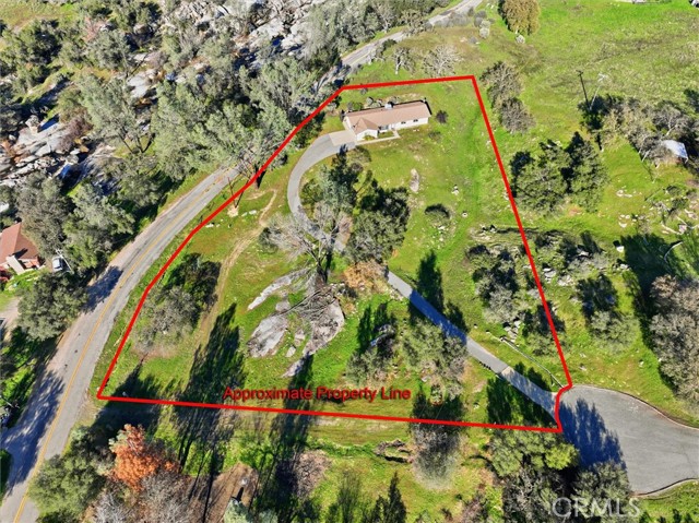 Detail Gallery Image 2 of 40 For 29951 N Lilley Way, Coarsegold,  CA 93614 - 3 Beds | 2 Baths