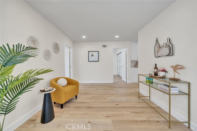 14181 Moore Ct., Irvine CA: https://media.crmls.org/medias/5a3541a9-cd07-4725-9b70-6a7af2ae8a63.jpg