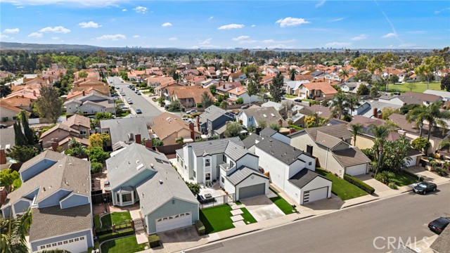 Detail Gallery Image 37 of 44 For 39 Cape Cod, Irvine,  CA 92620 - 4 Beds | 3 Baths