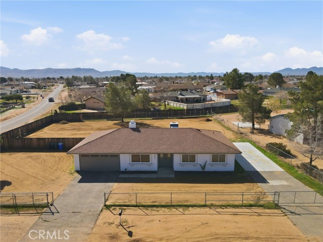 Detail Gallery Image 2 of 44 For 22267 Gayhead, Apple Valley,  CA 92307 - 3 Beds | 2 Baths