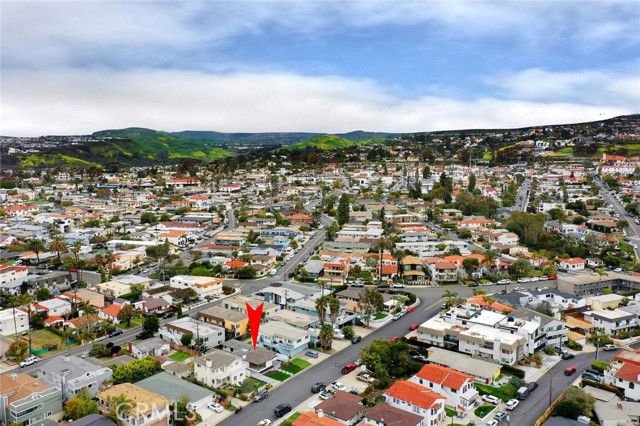 212 La Paloma, San Clemente CA: https://media.crmls.org/medias/5a362583-7a7b-4c23-810d-6e51560c32d7.jpg