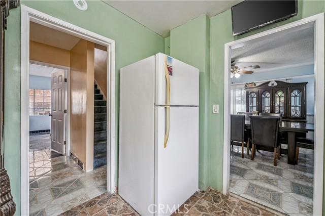 6324 Denver Avenue, Los Angeles CA: https://media.crmls.org/medias/5a365bbd-bdfb-4c39-bec6-b1fb4fd1cb5b.jpg