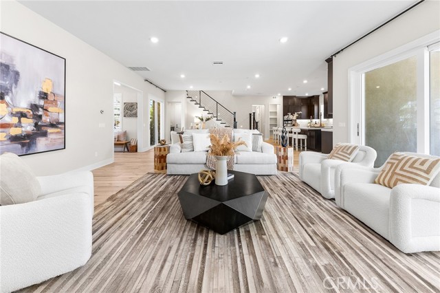 Detail Gallery Image 10 of 75 For 76 Bolide, Irvine,  CA 92618 - 4 Beds | 5 Baths