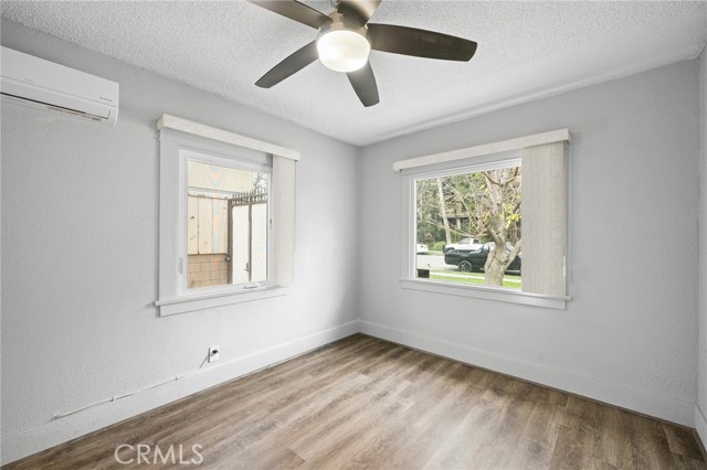 Detail Gallery Image 12 of 19 For 304 E Garfield, Glendale,  CA 91205 - 2 Beds | 1/1 Baths