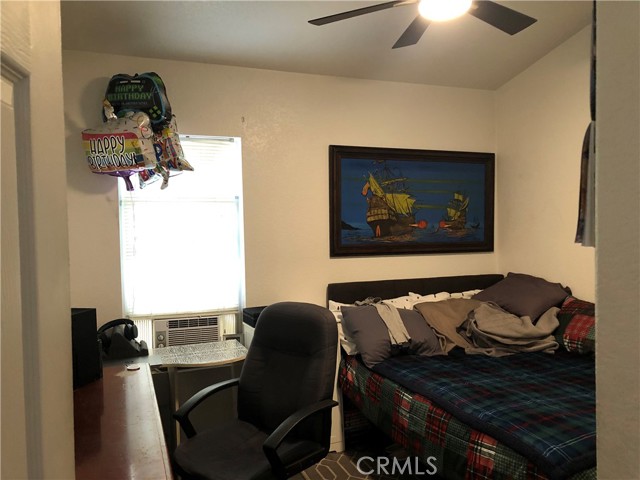 4901 Green River Road, Corona CA: https://media.crmls.org/medias/5a37ae18-4079-4d70-a0af-f1e0d4e175e0.jpg