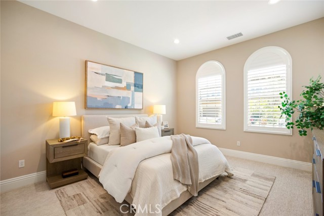 Image 8 of 75 For 2282 Rosecrans Court