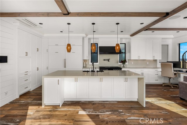 7210 W. Oceanfront, Newport Beach CA: https://media.crmls.org/medias/5a37e9f4-be7c-4069-bd9b-e74586c21fb5.jpg