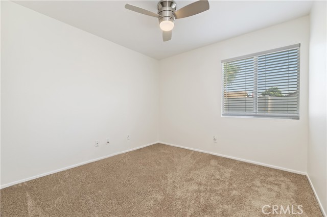 2440 Marigold Way, Corona CA: https://media.crmls.org/medias/5a38a40e-8776-4160-8bb6-e5af944ad4b0.jpg