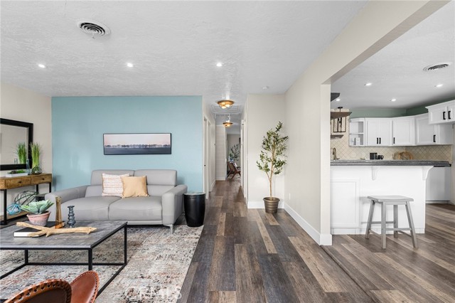 Detail Gallery Image 9 of 46 For 22 Coventry Dr, Oroville,  CA 95966 - 3 Beds | 2 Baths