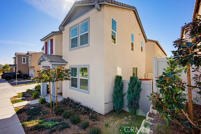 Detail Gallery Image 5 of 41 For 950 Helena Ridge, Lake Elsinore,  CA 92530 - 3 Beds | 2 Baths