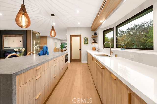 Image 34 of 75 For 775 Linda Vista