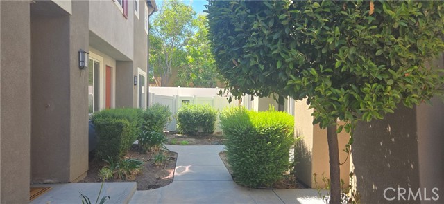 Detail Gallery Image 2 of 51 For 27966 John F Kennedy Dr #B,  Moreno Valley,  CA 92555 - 3 Beds | 2/1 Baths