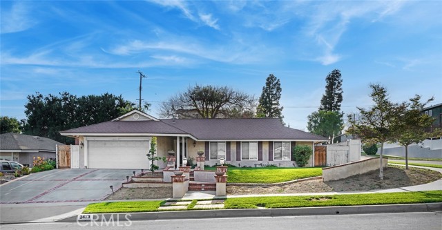 Detail Gallery Image 1 of 30 For 2479 Cambridge Ave, Fullerton,  CA 92835 - 4 Beds | 2 Baths
