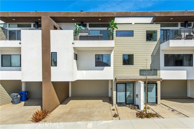 1775 Mathews Avenue, Manhattan Beach, California 90266, 3 Bedrooms Bedrooms, ,3 BathroomsBathrooms,Residential,Sold,Mathews,SB17054107