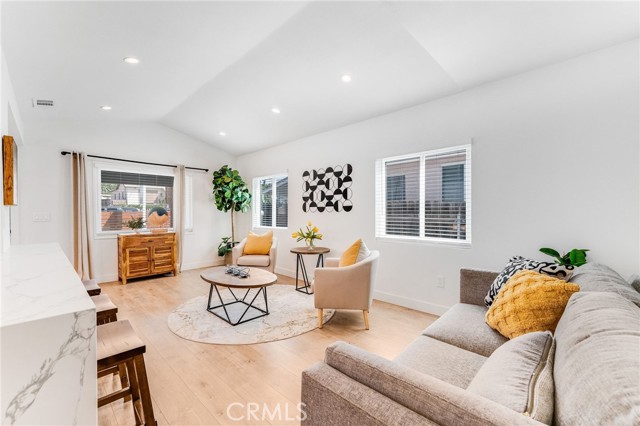 10535 Langmuir Avenue photo 4
