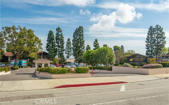 372 S Miraleste Drive, San Pedro CA: https://media.crmls.org/medias/5a3bf5bf-9a68-490a-a69c-f2b38f252b4a.jpg