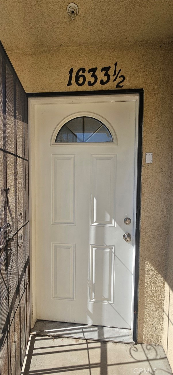 Detail Gallery Image 20 of 21 For 1633 1/2 E 85th St, Los Angeles,  CA 90001 - 5 Beds | 3 Baths