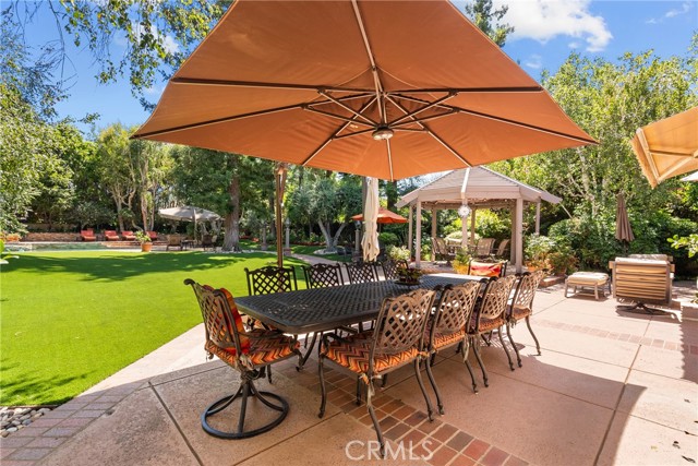 19222 Mayall Street, Northridge CA: https://media.crmls.org/medias/5a3d1e75-0a76-4075-b848-38f3d112a6cc.jpg