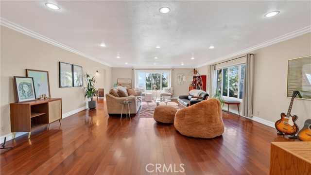 Detail Gallery Image 12 of 62 For 1414 N Raymond, Fullerton,  CA 92831 - 5 Beds | 3/1 Baths