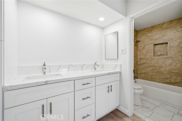 Detail Gallery Image 3 of 13 For 400 N Acacia Ave #A17,  Fullerton,  CA 92831 - 1 Beds | 1 Baths