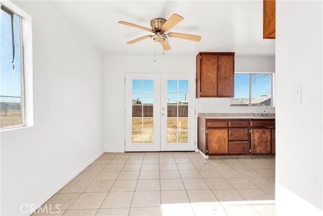 Detail Gallery Image 12 of 42 For 11845 Yates Ave, Adelanto,  CA 92301 - 3 Beds | 2 Baths