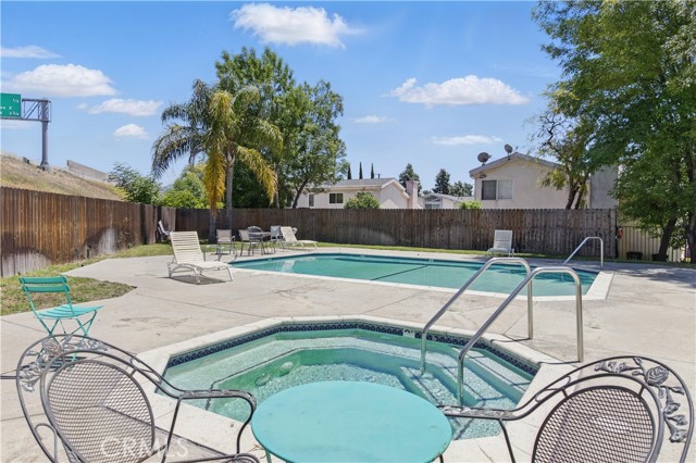 Detail Gallery Image 38 of 48 For 11965 Terra Bella St #17,  Sylmar,  CA 91342 - 3 Beds | 3 Baths