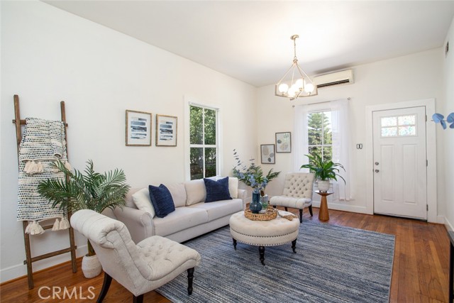 Detail Gallery Image 5 of 16 For 506 E 7th, Corona,  CA 92879 - 2 Beds | 1/1 Baths