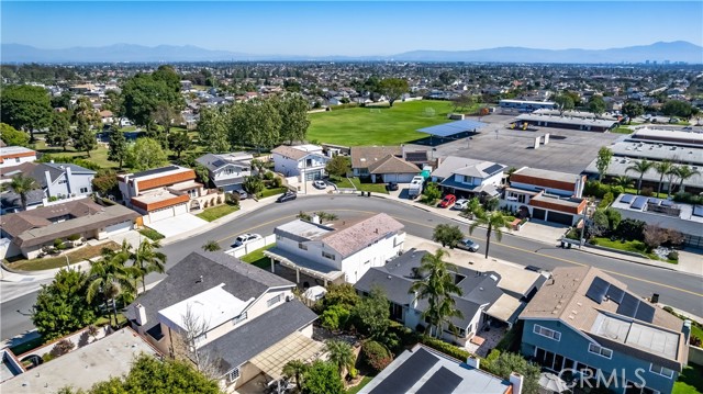 Detail Gallery Image 60 of 63 For 19201 Sherborne Ln, Huntington Beach,  CA 92646 - 4 Beds | 2/1 Baths