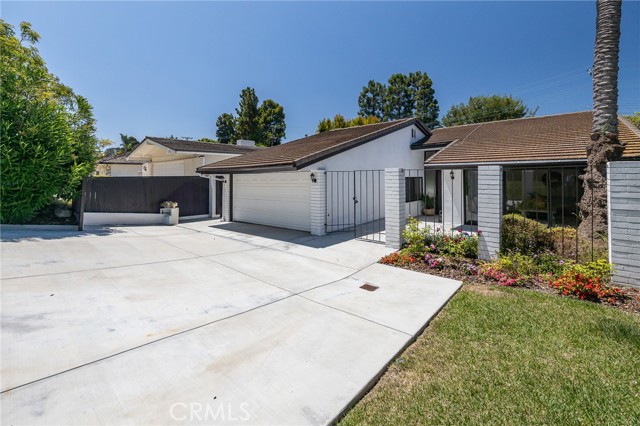 2533 Palos Verdes Drive West, Palos Verdes Estates, California 90274, 3 Bedrooms Bedrooms, ,1 BathroomBathrooms,Single Family Residence,For Sale,Palos Verdes Drive West,SB24153727