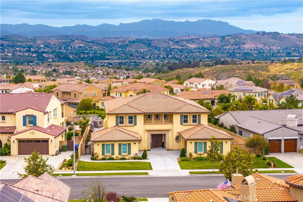 https://media.crmls.org/medias/5a4087d7-baf5-4283-9874-9dac0aa3024f.jpg?preset=X-Large