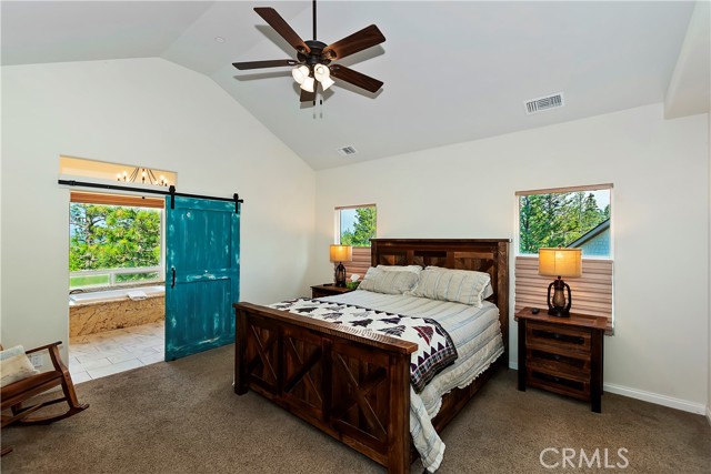 Detail Gallery Image 24 of 62 For 26300 Spyglass Dr, Lake Arrowhead,  CA 92352 - 3 Beds | 3/1 Baths