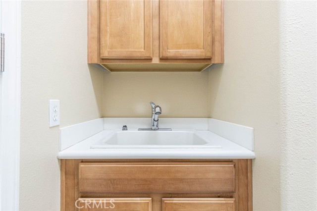 19478 Big Horn Street, Apple Valley CA: https://media.crmls.org/medias/5a419ae4-cf24-491e-8548-d5d868bddd1e.jpg