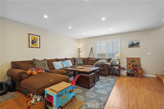 Detail Gallery Image 11 of 42 For 541 W 23rd St #4,  San Pedro,  CA 90731 - 3 Beds | 2/1 Baths
