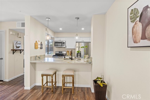 Detail Gallery Image 4 of 24 For 14133 Bayside Dr, Norwalk,  CA 90650 - 1 Beds | 1 Baths