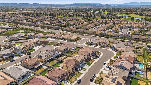 Detail Gallery Image 15 of 72 For 29565 Tulipwood, Menifee,  CA 92584 - 4 Beds | 2/1 Baths
