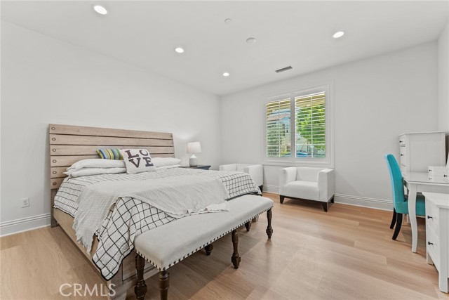 Detail Gallery Image 15 of 54 For 115 Mustard, Irvine,  CA 92618 - 4 Beds | 4/1 Baths