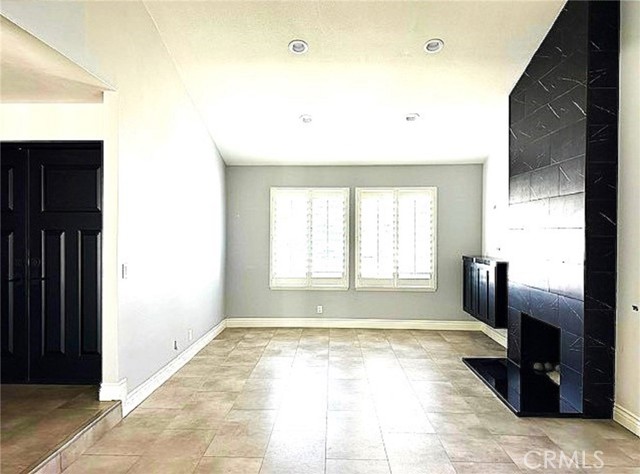 1063 Redding Avenue, Costa Mesa CA: https://media.crmls.org/medias/5a428b48-33ab-47f6-9c0a-79897182dbfd.jpg